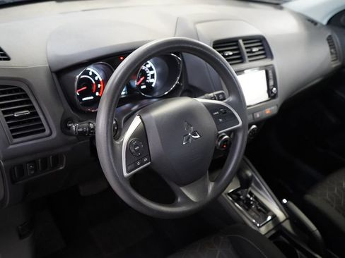 Used 2025 Mitsubishi Outlander Sport ES AWD/4WD image 15
