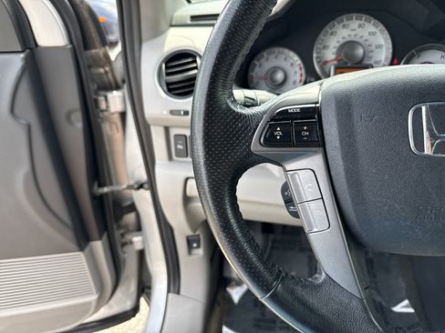 Used 2015 Honda Pilot Touring image 19