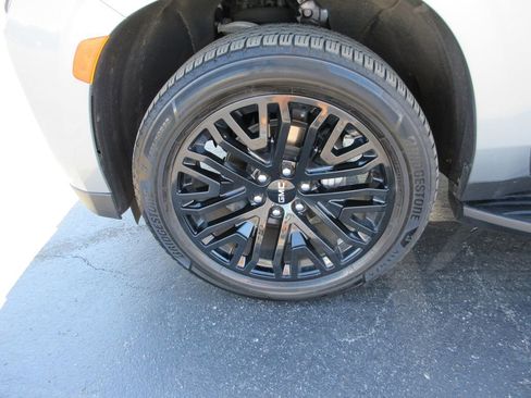 Certified 2024 GMC Yukon Denali AWD/4WD image 14