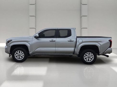 Used 2024 Toyota Tacoma SR5 RWD image 2