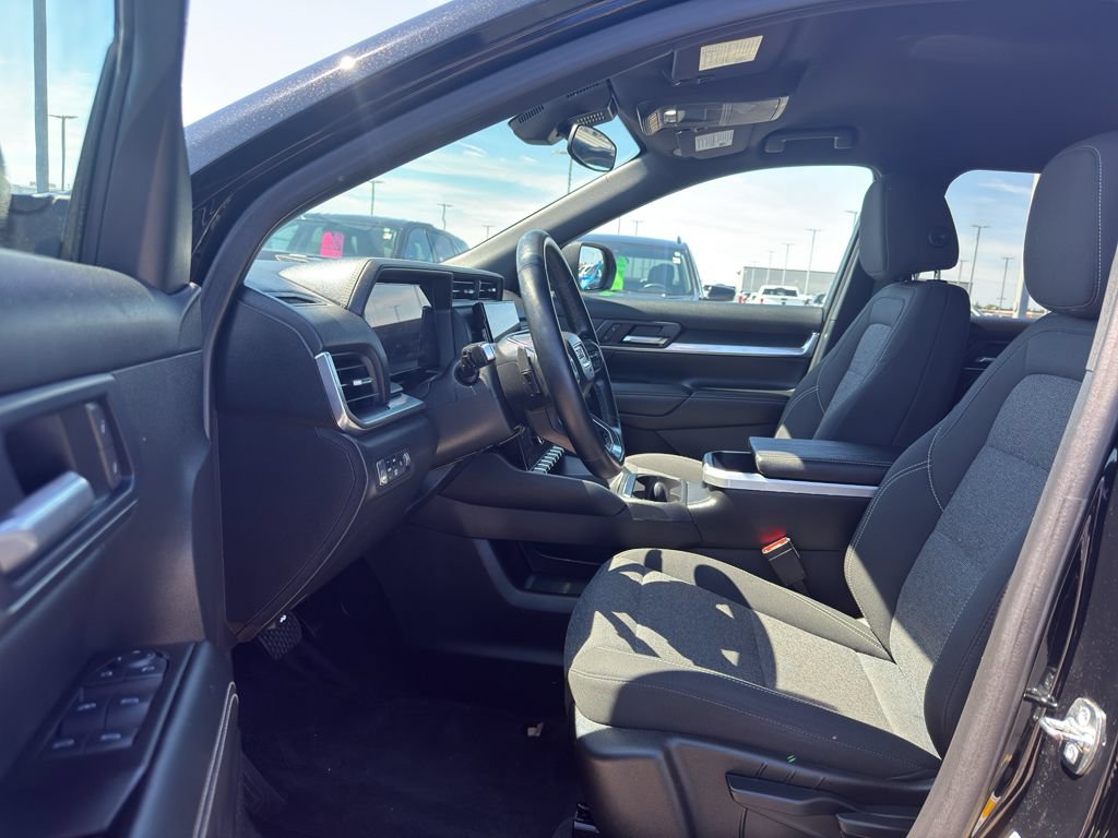 Certified 2025 GMC Terrain Elevation AWD/4WD image 12