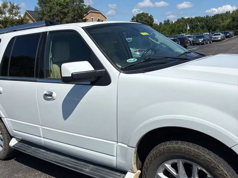 Used 2016 Ford Expedition Limited AWD/4WD image 13