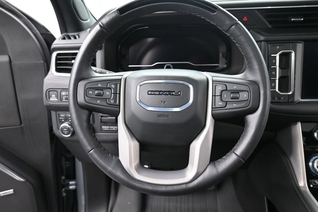 Used 2024 GMC Yukon Denali w/ Denali Reserve Package AWD/4WD image 11