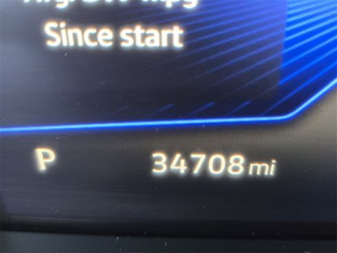 Certified 2022 Volkswagen Tiguan S image 23