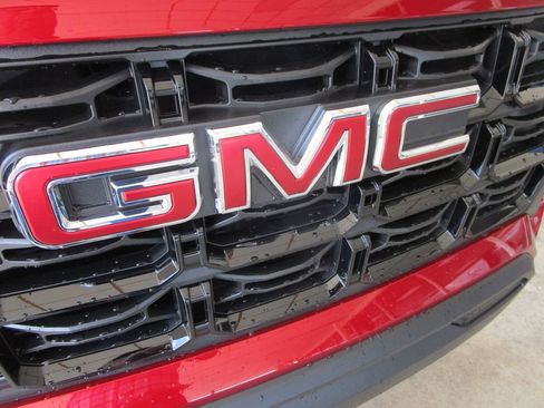 New 2026 GMC Canyon Elevation AWD/4WD image 17