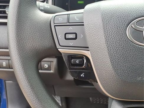 Used 2025 Toyota Camry LE image 16