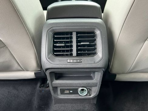 Used 2020 Volkswagen Tiguan S FWD image 30