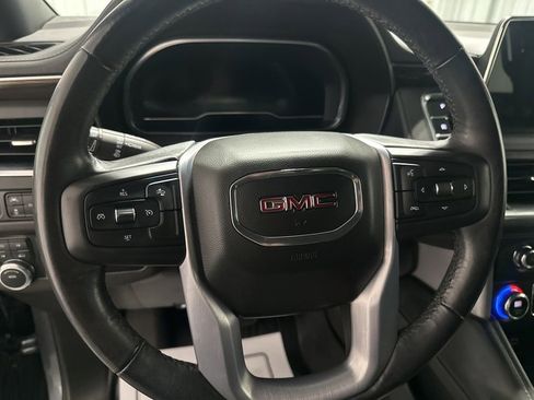 Used 2022 GMC Yukon XL SLE w/ Gmc Pro Safety Plus Package AWD/4WD image 14