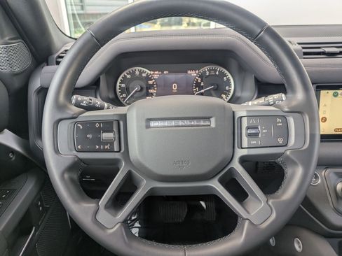 Certified 2023 Land Rover Defender 90 X-Dynamic SE image 15