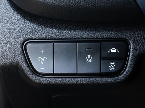 Used 2022 Kia Seltos S image 17