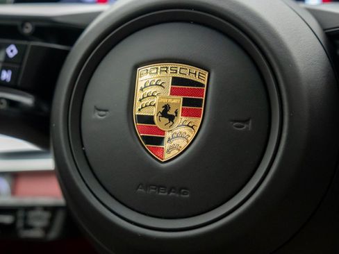 Certified 2022 Porsche Panamera 4 Platinum Edition image 30