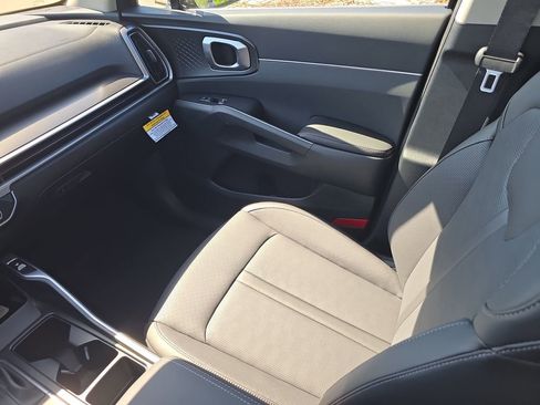 New 2026 Kia Sorento S FWD image 15