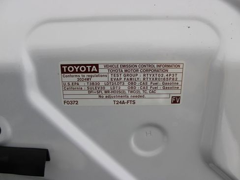 Used 2024 Toyota Tacoma TRD Sport image 37