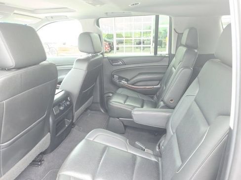 Used 2019 GMC Yukon XL SLT AWD/4WD image 5