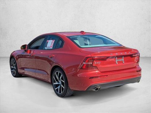 Used 2019 Volvo S60 T5 Momentum w/ Premium Package FWD image 8