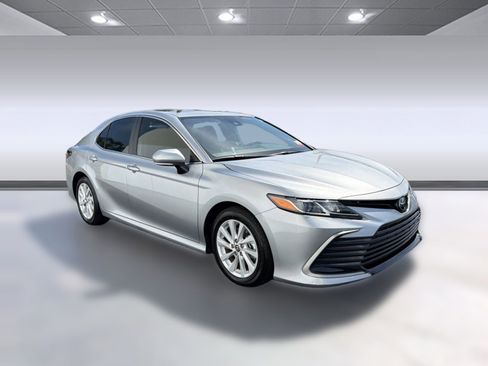 Certified 2024 Toyota Camry LE w/ Convenience Package FWD image 7