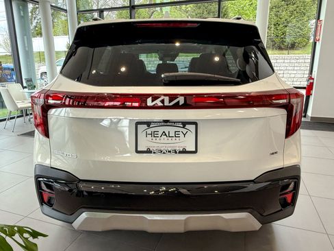 New 2026 Kia Seltos SX w/ SX Sunroof Package AWD/4WD image 5