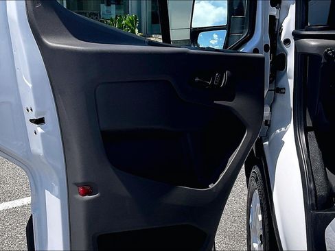 Certified 2025 Ford Transit 250 Low Roof w/ Exterior Upgrade Package RWD image 21