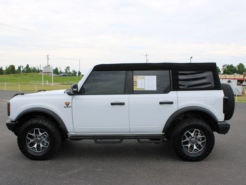 Used 2024 Ford Bronco Badlands AWD/4WD image 6