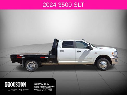 Used 2024 RAM 3500 SLT w/ Quick Order Package 2YG SLT AWD/4WD image 2