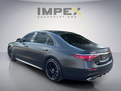 Used 2023 Mercedes-Benz S 580 4MATIC Sedan w/ AMG Line image 3