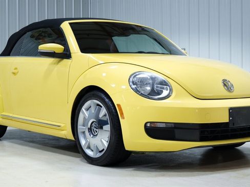 Used 2013 Volkswagen Beetle 2.5 image 13
