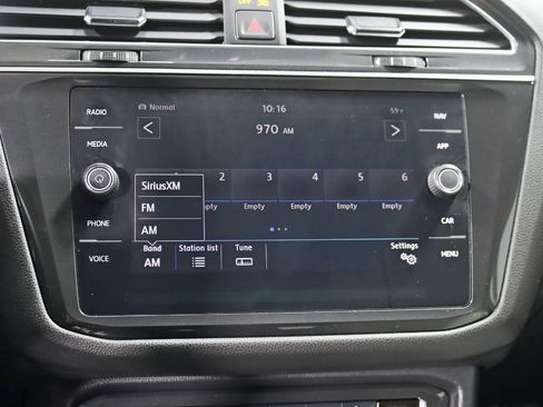 Used 2019 Volkswagen Tiguan SEL w/ 3rd Row Seat Package image 19