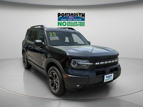 Certified 2025 Ford Bronco Sport Outer Banks w/ Outer Banks Tech Package+ AWD/4WD image 32