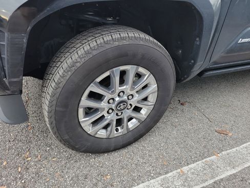 Used 2024 Toyota Tacoma Limited image 26