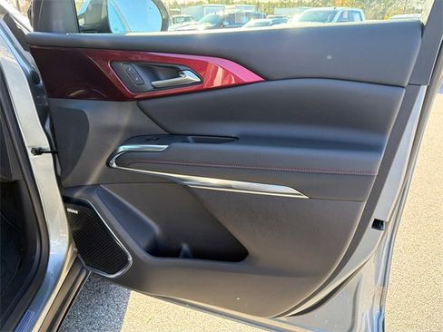 Certified 2024 Chevrolet Traverse Z71 w/ Enhanced Driving Package image 14