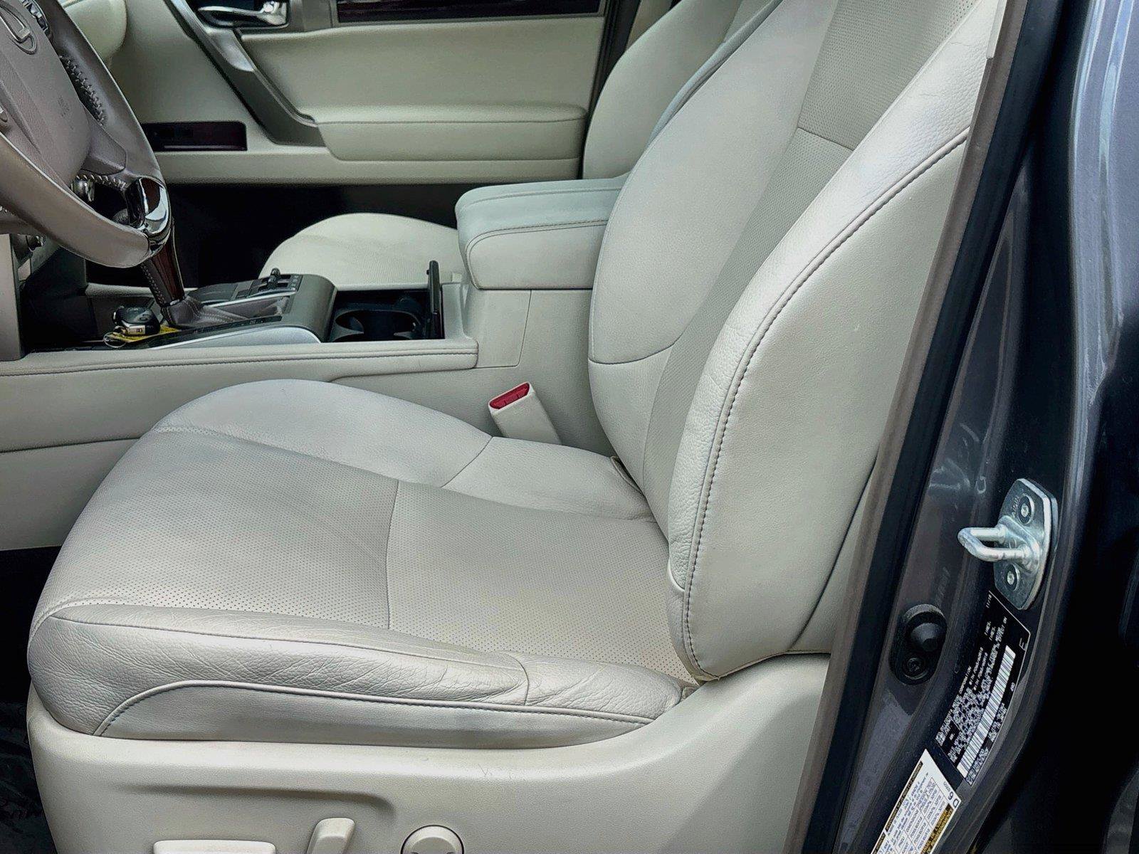 Used 2019 Lexus GX 460 Premium w/ Premium Package AWD/4WD image 19