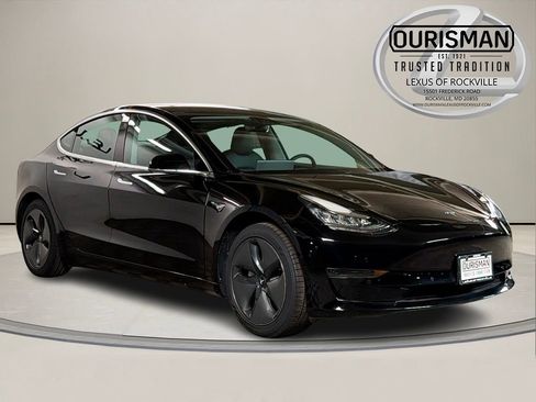 Used 2020 Tesla Model 3 Standard Range image 1