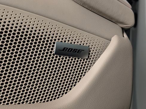 New 2026 Porsche Taycan image 28