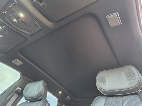 New 2026 Cadillac Lyriq V w/ Exterior Carbon Fiber Package image 20