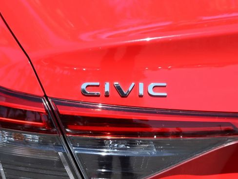 Used 2023 Honda Civic Sport image 43