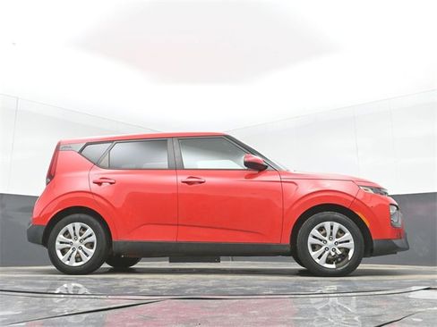 Used 2020 Kia Soul LX image 48
