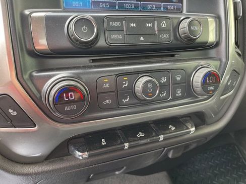 Used 2019 Chevrolet Silverado 1500 LT w/ All Star Edition image 21