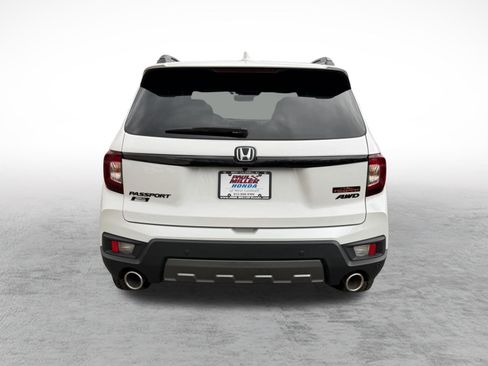 Certified 2024 Honda Passport TrailSport image 5