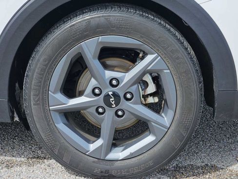Used 2025 Kia K4 LXS image 13