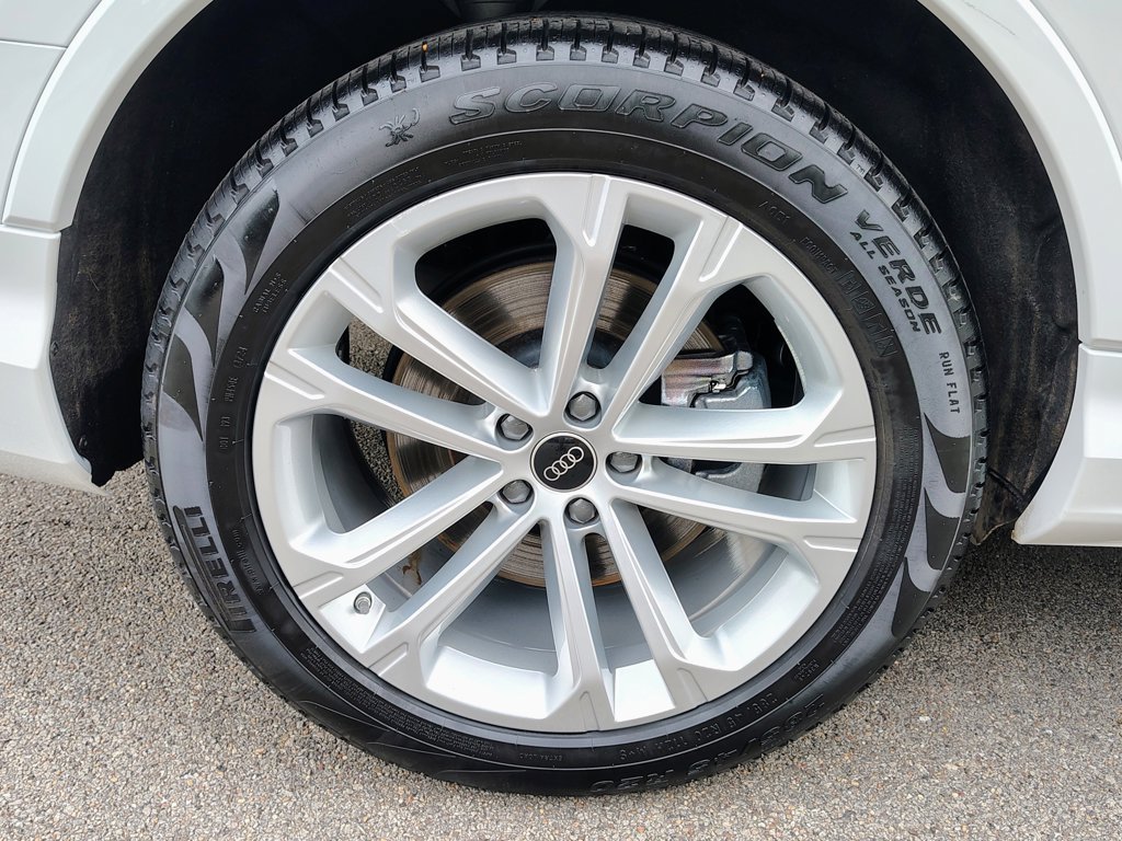 Used 2025 Audi Q7 3.0T Premium Plus AWD/4WD image 12