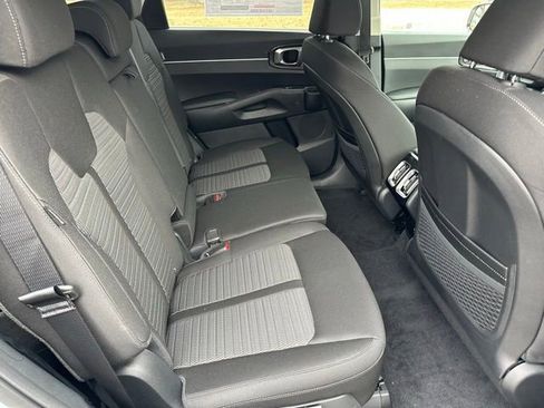 New 2026 Kia Sorento LX image 22
