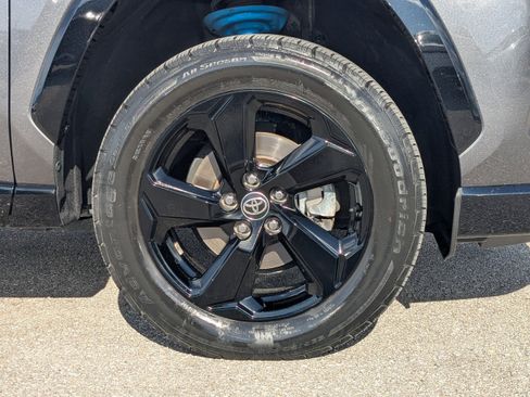 Used 2021 Toyota RAV4 XSE w/ XSE Grade Weather Package image 13