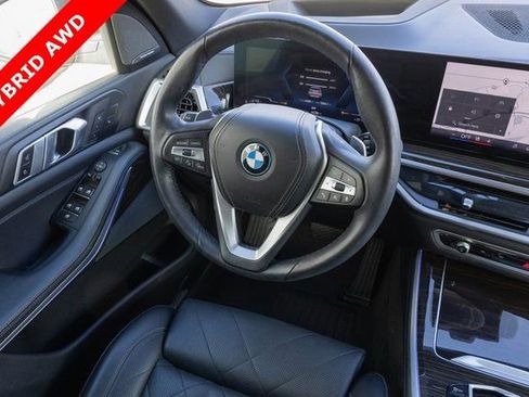 Used 2024 BMW X5 xDrive50e AWD/4WD image 19
