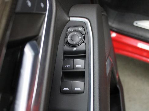 Used 2022 Chevrolet Silverado 1500 LT image 12