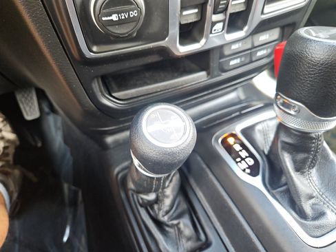 Used 2023 Jeep Wrangler Unlimited w/ Cold Weather Group AWD/4WD image 22