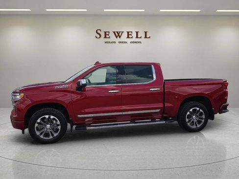Used 2025 Chevrolet Silverado 1500 High Country AWD/4WD image 2
