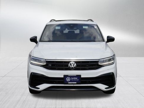 Certified 2023 Volkswagen Tiguan SE R-Line AWD/4WD image 2