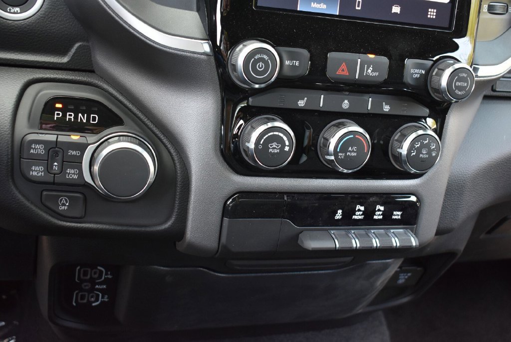 New 2026 RAM 1500 Big Horn AWD/4WD image 18
