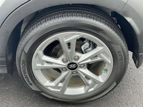 Certified 2023 Hyundai Kona SEL w/ Convenience Package image 9
