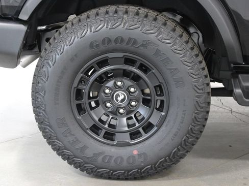 New 2026 Ford Bronco Outer Banks w/ Sasquatch Package AWD/4WD image 16